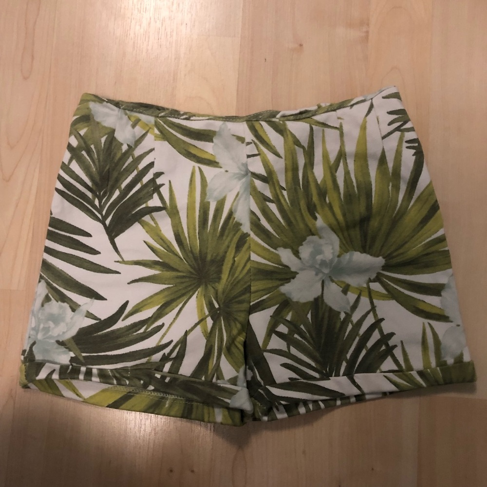RARE Brandy Melville Tropical Print Shorts